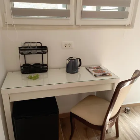 Downtown Modern سبليت