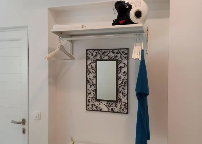 Downtown Modern * Split