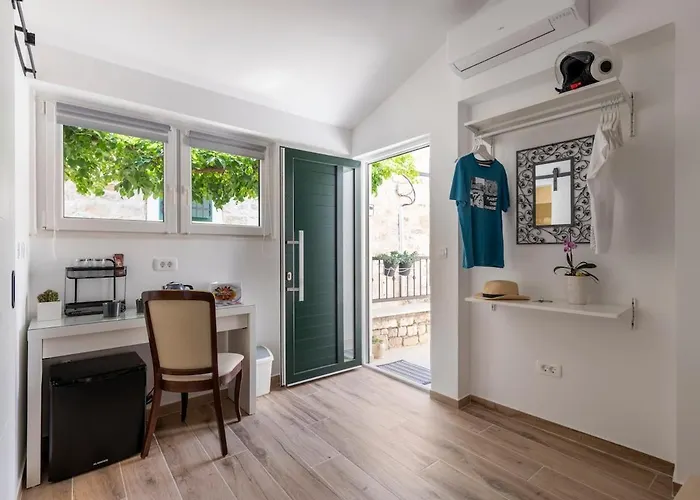 Downtown Modern Penzion Split