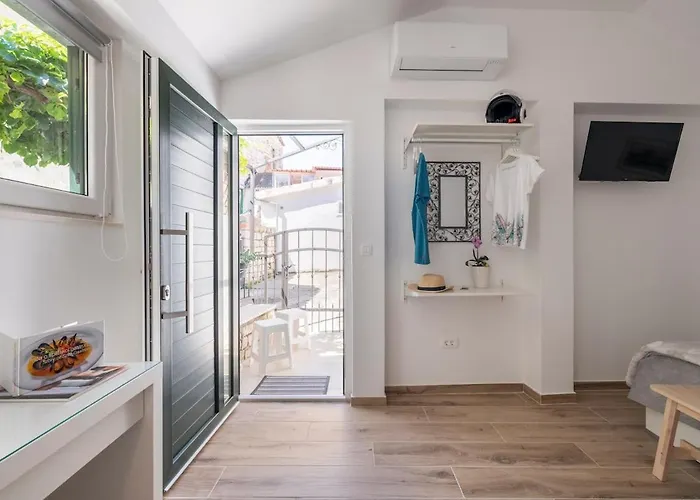 Downtown Modern Penzion Split