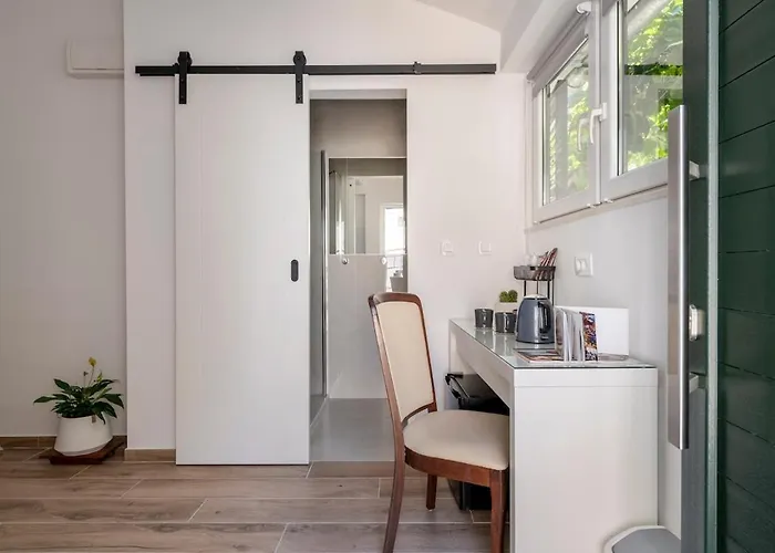 Downtown Modern * Split